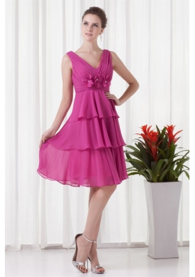 Empire V-neck Knee-length Fuchsia Chiffon Ruching Prom Dress