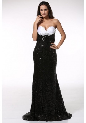 Black Sequined Prom Dress with Sweetheart Brush Train