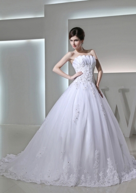 Beautiful Puffy Appliques Ruching Wedding Dress with Chapel Train