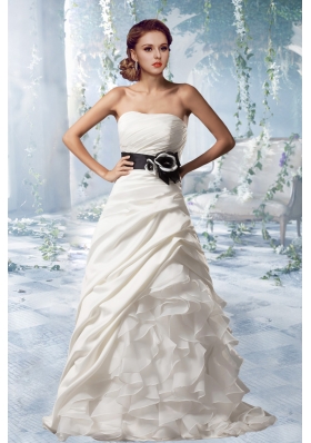 Princess Strapless Gorgeous Wedding Dresses with Brush Train