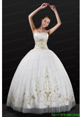 White Strapless 2015 Puffy Quinceanera Dress with Beading and Embroidery