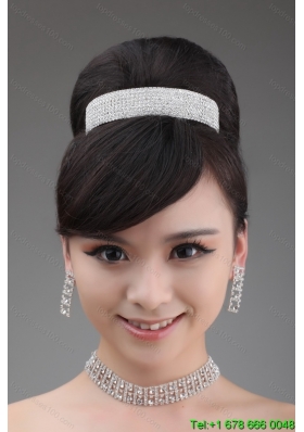 Dazzling and Marvelous Necklace and Tiara in Alloy and Rhinestone