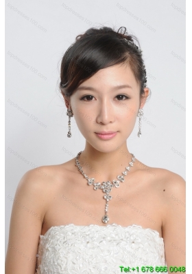 Imitation Pearl Necklace And Earring Set in Silver