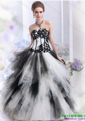 2015 Puffy White and Black Strapless Quinceanera Dresses with Appliques