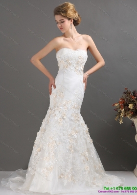 2015 Classical Sweetheart Wedding Dress with Beading and Appliques