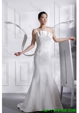 Romantic Court Train Appliques and Beading Wedding Dresses in Mermaid