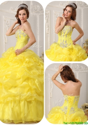 Cheap Beading and Ruffles Quinceanera Dresses in Yellow