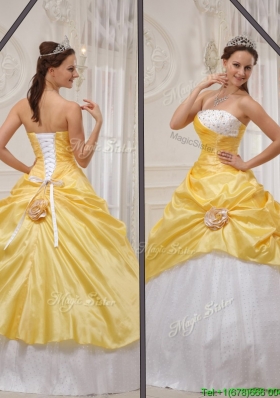 Fashionable 2016 Yellow Strapless Quinceanera Gowns with Beading