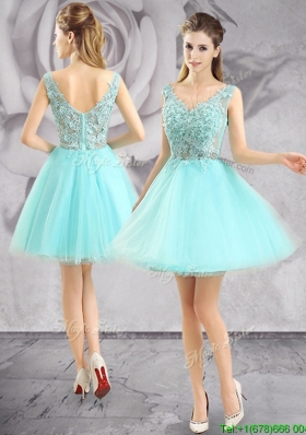 2017 Best V Neck Apple Green Short Prom Dress with Appliques