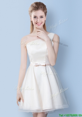 Sweet One Shoulder Bowknot Tulle Dama Dress in Off White