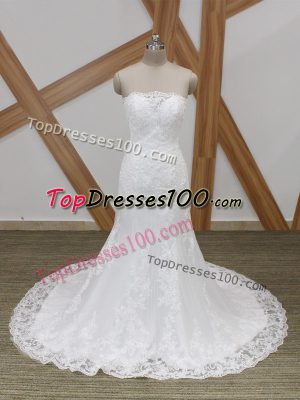Stylish Tulle Scalloped Sleeveless Brush Train Lace Up Lace Wedding Gowns in White