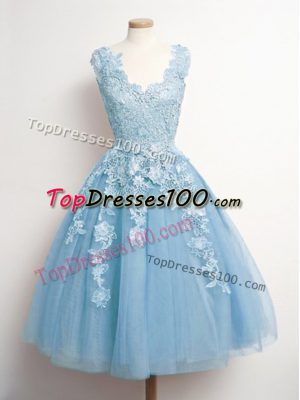 Hot Selling Light Blue A-line V-neck Sleeveless Tulle Knee Length Lace Up Appliques Dama Dress for Quinceanera