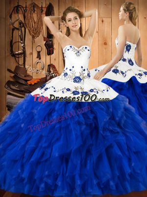 Customized Floor Length Ball Gowns Sleeveless Blue And White Quinceanera Gown Lace Up