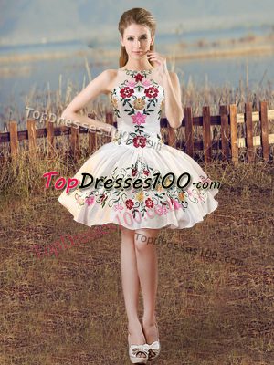 Flirting Sleeveless Lace Up Mini Length Embroidery Prom Gown