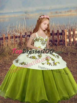 Sleeveless Embroidery Lace Up Kids Formal Wear