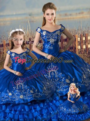 Royal Blue Ball Gowns Off The Shoulder Sleeveless Satin and Organza Floor Length Lace Up Beading and Ruffles 15 Quinceanera Dress
