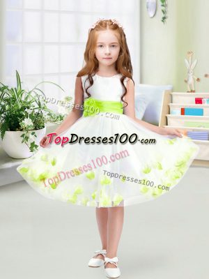 Free and Easy White A-line Scoop Sleeveless Tulle Knee Length Zipper Appliques and Belt Flower Girl Dress