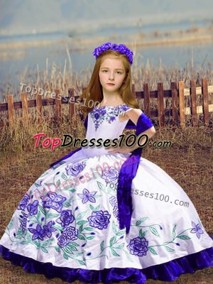 White Sleeveless Embroidery Floor Length Child Pageant Dress