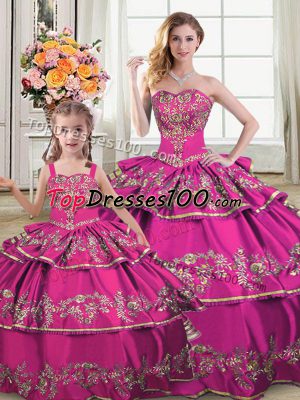 Custom Design Fuchsia Sweetheart Lace Up Ruffled Layers Vestidos de Quinceanera Sleeveless