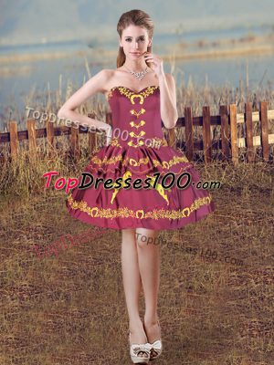 Clearance Sleeveless Satin Mini Length Lace Up Red Carpet Prom Dress in Burgundy with Embroidery