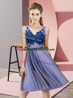 V-neck Sleeveless Quinceanera Court Dresses Knee Length Appliques Lavender Tulle