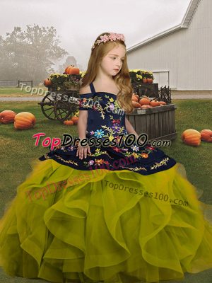 Sleeveless Embroidery and Ruffles Lace Up Child Pageant Dress