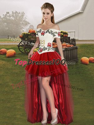 Fine Tulle Off The Shoulder Sleeveless Lace Up Embroidery Prom Party Dress in Wine Red