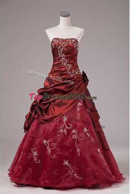 Free and Easy Strapless Sleeveless Lace Up Sweet 16 Quinceanera Dress Burgundy Organza and Taffeta