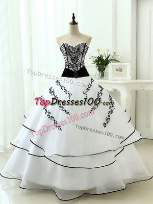 Graceful Sweetheart Sleeveless Organza Sweet 16 Quinceanera Dress Beading and Appliques Lace Up