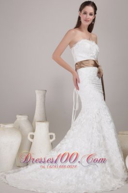 Elegant Trumpet/Mermaid Strapless Court Train Lace Sash / Ribbons Wedding Dress - Top Selling