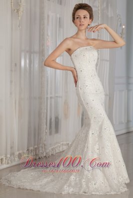 Luxurious Trumpet / Mermaid Strapless Court Train Lace Beading Wedding Dress  - Top Selling