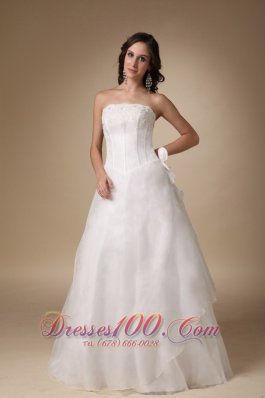 Simple A-line Strapless Floor-length Satin and Organza Appliques Wedding Dress