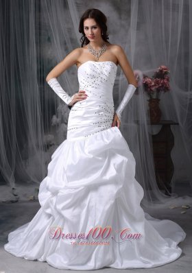 Modest Mermaid Strapless Brush Train Taffeta Appliques Wedding Dress