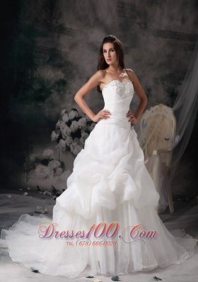 New A-line Sweetheart Court Train Organza Beading Wedding Dress