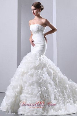 Fashionable Mermaid Strapless Court Train Organza Beading and Ruffles Wedding Dress