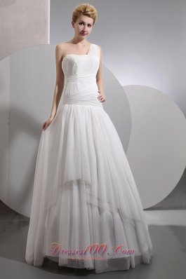 Beautiful A-line One Shoulder Wedding Dress Chiffon Ruch Floor-length