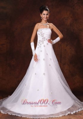 A-line Appliques Strapless Organza Court Train Custom Made Wedding Dress For Church Wedding Party