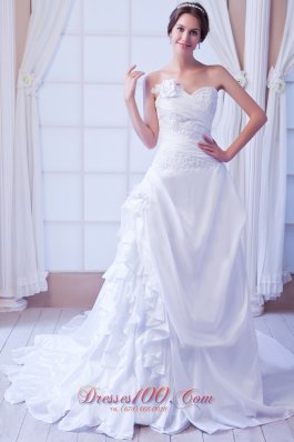 The Most Popular A-line / Princess Sweetheart Court Train Taffeta Appliques Wedding Dress