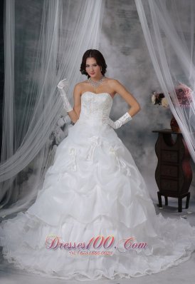 Washington Iowa Beaded and Appliques Decorate Bust Hand Made Flowers Pick-ups Organza Chapel Train Wedding Dress For 2013