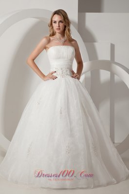 Pretty A-line Strapless Floor-length Taffeta and Organza Embroidery Wedding Dress
