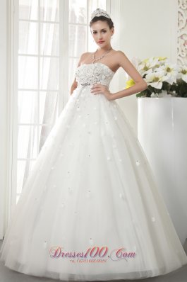 Modest A-line / Princess Strapless Floor-length Tulle Beading Wedding Dress