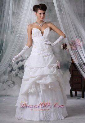 Dubuque Iowa Beaded Decorate Bodice Hand Made Flower Special Fabric Floor-length For 2013 Wedding Dress