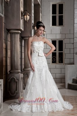 Simple A-line Strapless Court Train Lace Hand Made Flowers Wedding Dress