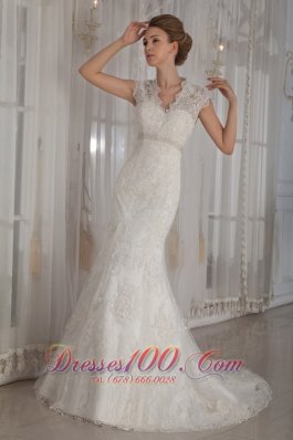 Elegant Mermaid / Trumpet V-Neck Court Lace Beading and Appliques Wedding Dress