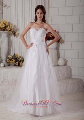 Magnificent Wedding Dress A-line Sweetheart Appliques Brush Train Tulle