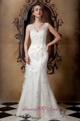 Gorgeous Column V-neck Brush Train Taffeta and Lace Wedding Dress