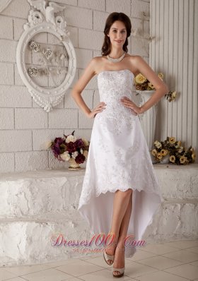 Discount A-line / Princess Beach Wedding Dress Strapless High-low Lace Embroidery and Beading