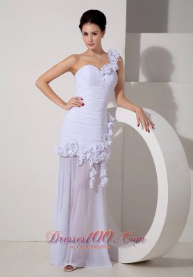 Customize One Shoulder Wedding Dress Chiffon Hand Made Flowers Floor-length