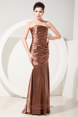 2013 Elegant Chocolate Mermaid Bridesmaid Dress Strapless Floor-length Taffeta Ruch