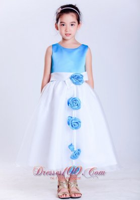 Pretty Customize White and Baby Blue A-line Scoop Hand Made Flowers Flower Girl Dress Tea-length Taffeta and Organza